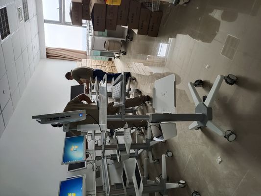 Διευθετήσιμο ενσωματωμένο καροτσάκι κινούμενο καροτσάκι τερματικών σταθμών υπολογιστών γραφείων ύψους